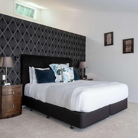 Papillon, A Relax It'S Done Luxury Holiday Home Distretto di Distretto di Queenstown Esterno foto